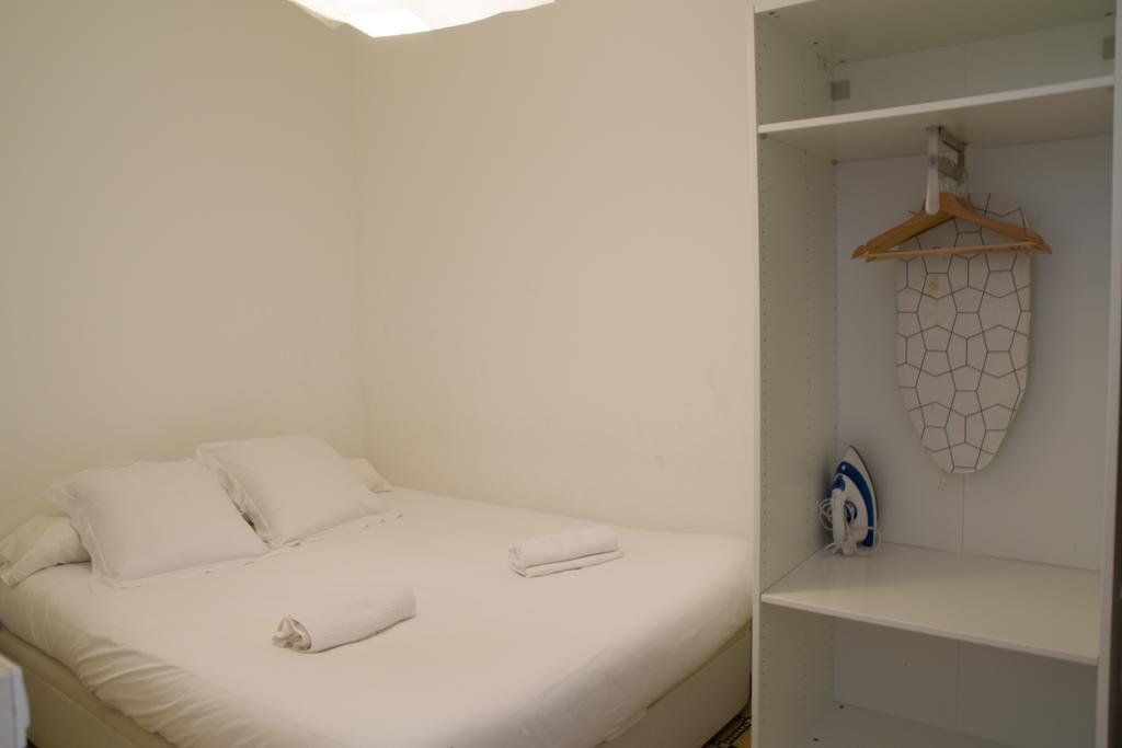 Barnapartments Basic Gracia Barcelona Exteriör bild