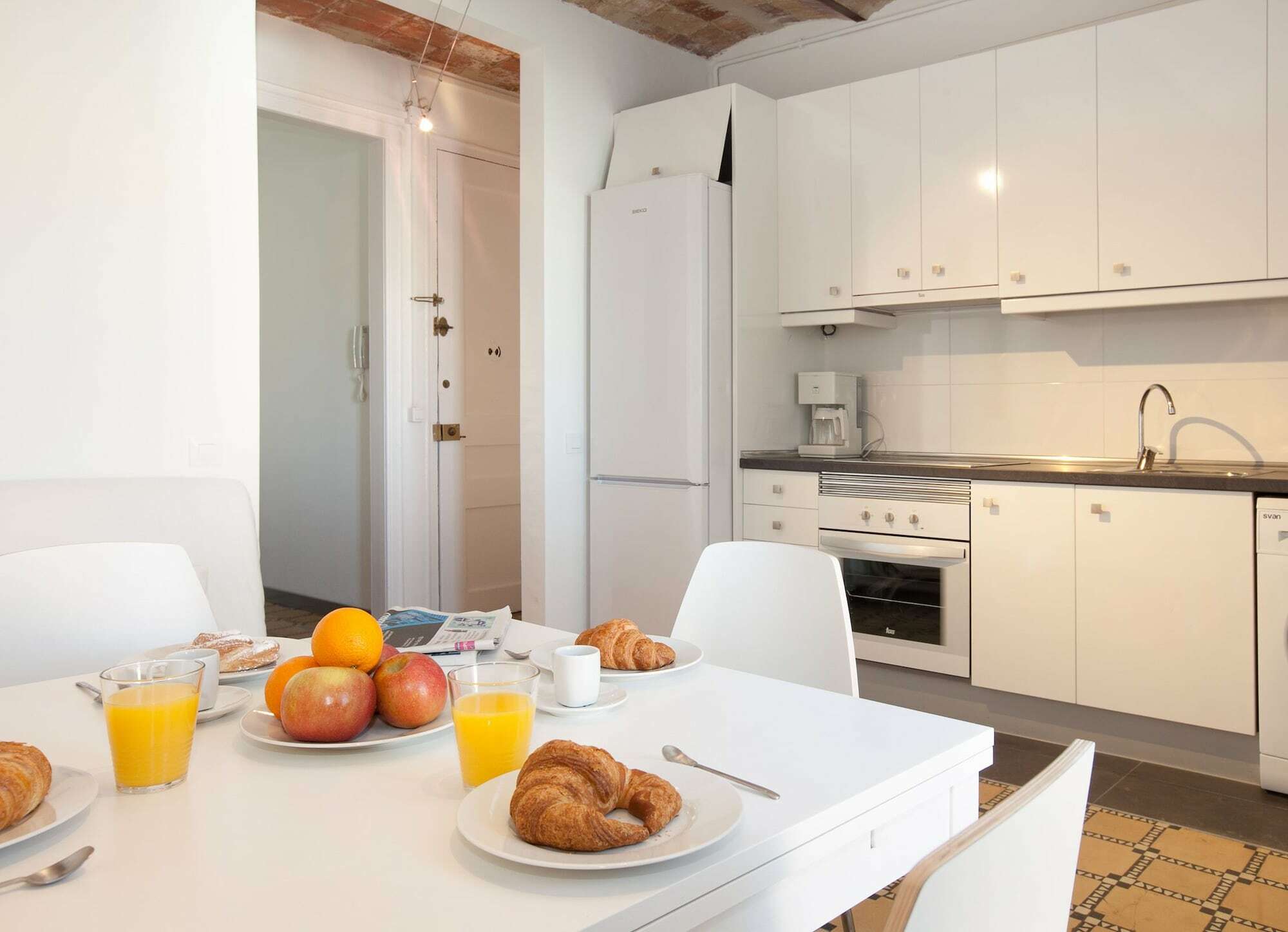 Barnapartments Basic Gracia Barcelona Exteriör bild